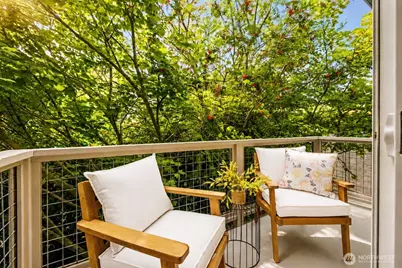 3648 Francis Avenue N #B, Seattle, WA 98103 - Photo 10
