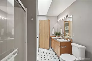 10923 185th Ave E, Bonney Lake, WA 98391 - Photo 30