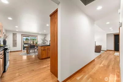 812 N Newport Loop, East Wenatchee, WA 98802 - Photo 16