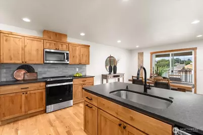 812 N Newport Loop, East Wenatchee, WA 98802 - Photo 12
