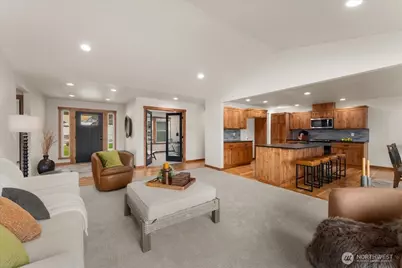 812 N Newport Loop, East Wenatchee, WA 98802 - Photo 4