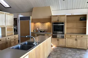 3155 Fox Spit Rd, Langley, WA 98260 - Photo 8