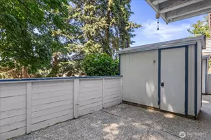 12729 NE 144th St, Kirkland, WA 98034 - Photo 24