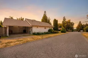 202 S 7th St, Mount Vernon, WA 98274 - Photo 2