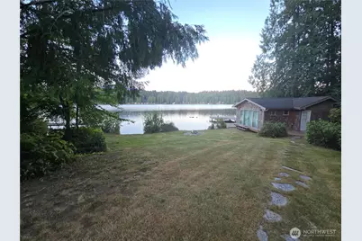 425 W Shore Loop Road, Snohomish, WA 98290 - Photo 1