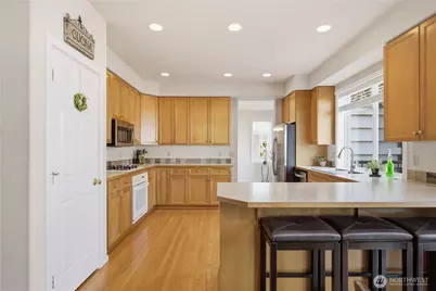 1708 NE 26th Place, Renton, WA 98056 - Photo 16
