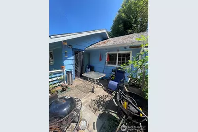 1323 Morris Street, Raymond, WA 98577 - Photo 2