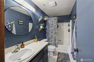 823 W 15th St, Port Angeles, WA 98363 - Photo 18