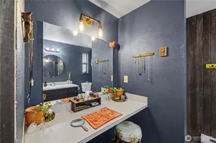 823 W 15th St, Port Angeles, WA 98363 - Photo 26