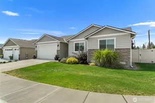 12 Emma Dr, Wenatchee, WA 98801 - Photo 2