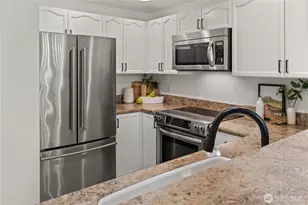 1628 118th Ave SE, Bellevue, WA 98005 - Photo 2