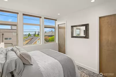 1935 B 7th Avenue W, Seattle, WA 98119 - Photo 24
