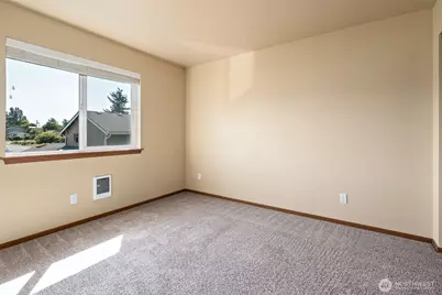 60 NE Melrose Drive, Oak Harbor, WA 98277 - Photo 18