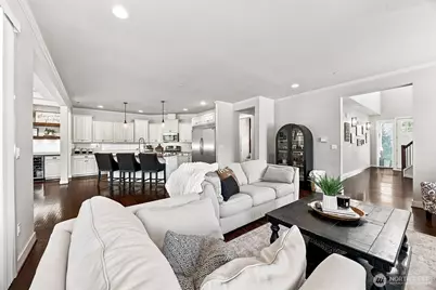 8010 206th Avenue E, Bonney Lake, WA 98391 - Photo 6
