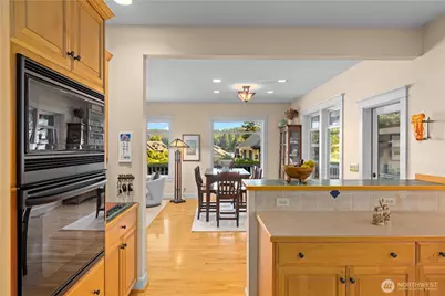 300 Bromley Place NW, Bainbridge Island, WA 98110 - Photo 14