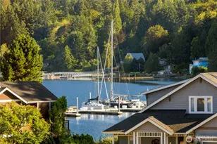 300 Bromley Pl NW, Bainbridge Island, WA 98110 - Photo 2