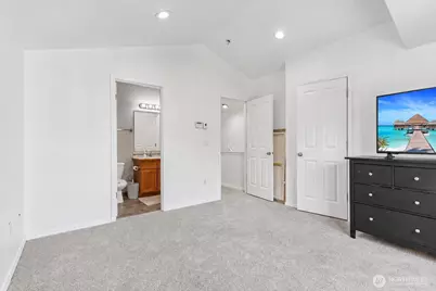 12333 28th Avenue NE #B, Seattle, WA 98125 - Photo 14