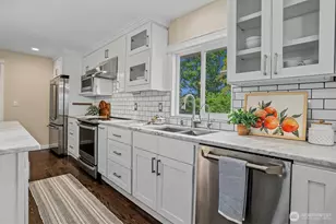 9652 42nd Ave NE, Seattle, WA 98115 - Photo 6