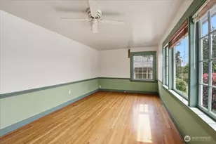 308 NE 50th St, Seattle, WA 98105 - Photo 4