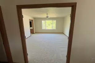 2215 190th St E, Tacoma, WA 98445 - Photo 18