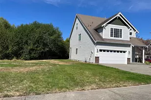 2215 190th St E, Tacoma, WA 98445 - Photo 2