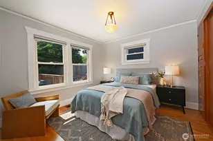 523 N 70th St, Seattle, WA 98103 - Photo 8