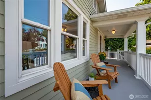 523 N 70th St, Seattle, WA 98103 - Photo 2