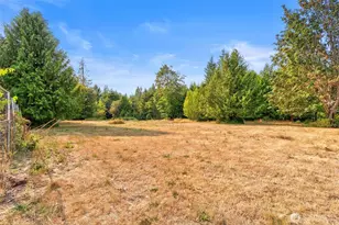 25613 Tytler Rd NE, Poulsbo, WA 98370 - Photo 32