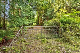 25613 Tytler Rd NE, Poulsbo, WA 98370 - Photo 36