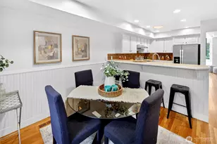 402 Aloha St, Seattle, WA 98109 - Photo 12
