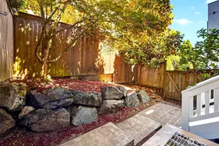 402 Aloha St, Seattle, WA 98109 - Photo 28