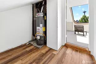 402 Aloha St, Seattle, WA 98109 - Photo 26