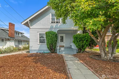 311 Okanogan Avenue, Wenatchee, WA 98801 - Photo 2