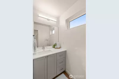 3640 A 13th Avenue W, Seattle, WA 98119 - Photo 24