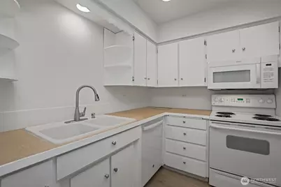 440 St. Helens Avenue #305, Tacoma, WA 98402 - Photo 8
