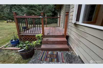 132 S Tara Lane, Port Angeles, WA 98362 - Photo 2