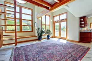 1012 Evergreen Dr, Bellevue, WA 98004 - Photo 6