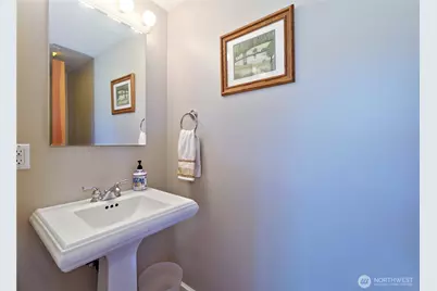 1012 Evergreen Drive, Bellevue, WA 98004 - Photo 8