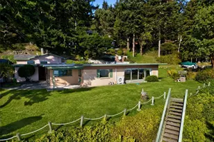 6860 Salmon Beach Rd, Anacortes, WA 98221 - Photo 14