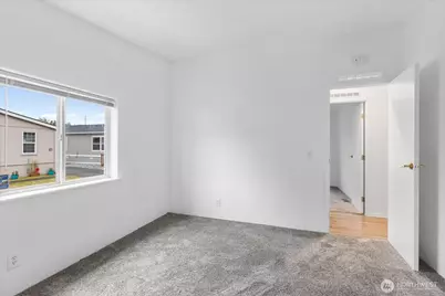 11100 4th Avenue W #4, Everett, WA 98204 - Photo 32