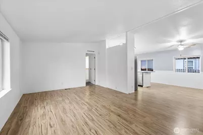 11100 4th Avenue W #4, Everett, WA 98204 - Photo 24
