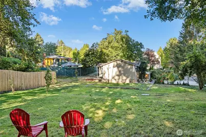 469 Maple Avenue SW, Renton, WA 98057 - Photo 24