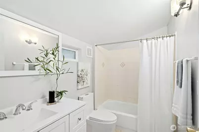 469 Maple Avenue SW, Renton, WA 98057 - Photo 18