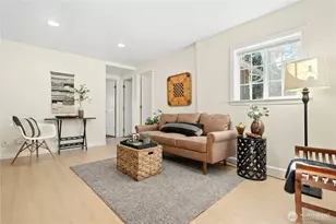 469 Maple Ave SW, Renton, WA 98057 - Photo 4