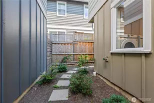 8332 26th Ave NW, Seattle, WA 98117 - Photo 30