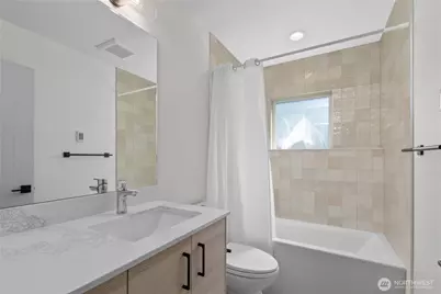 8332 26th Avenue NW, Seattle, WA 98117 - Photo 10
