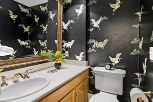 939 13th Ave E, Seattle, WA 98102 - Photo 16