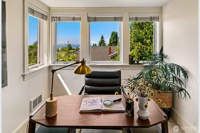 939 13th Avenue E, Seattle, WA 98102 - Photo 30