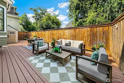 939 13th Avenue E, Seattle, WA 98102 - Photo 34