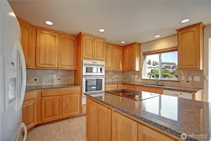 8702 Myrtle St, Stanwood, WA 98292 - Photo 8